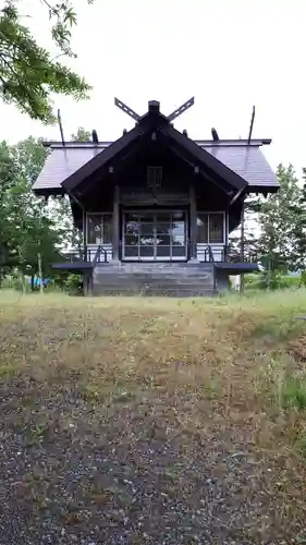 茂平沢神社の本殿