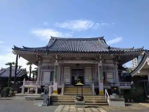 荘厳寺の本殿