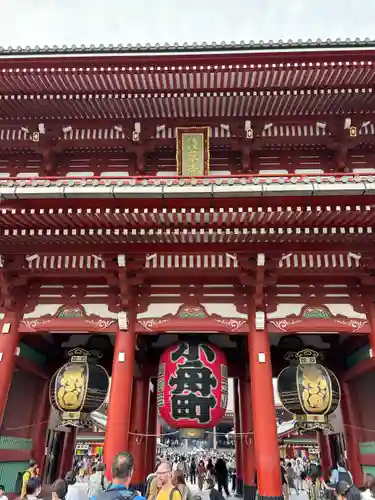 浅草寺の山門・神門