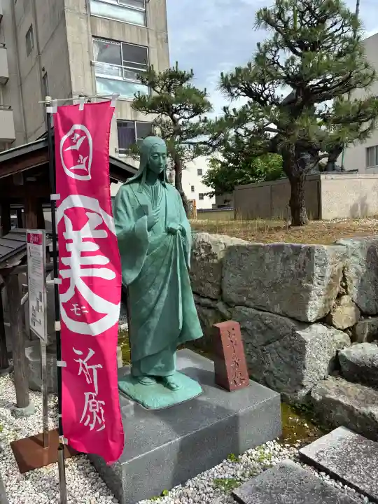 柴田神社の{uncategorized: "未分類", other: "その他", undefined: "問題あり", building: "その他建物", grave: "お墓", sacred_gate: "鳥居", guardian: "狛犬", statue: "像", buddha: "仏像", history: "歴史", nature: "自然", garden: "庭園", animal: "動物", pagoda: "塔", temizu: "手水舎", mountain_gate: "山門・神門", sanctuary: "本殿・本堂", subordinate: "末社・摂社", art: "芸術", scenery: "景色", jizo: "地蔵", ema: "絵馬", goshuin: "御朱印", omikuji: "おみくじ", items: "授与品その他", amulet: "お守り", goshuincho: "御朱印帳", eats: "食事", festival: "お祭り", votive_dance: "神楽", shichigosan: "七五三参", wedding: "結婚式", experience: "体験その他", initially: "初詣", around: "周辺", anti_infection: "感染症対策"}