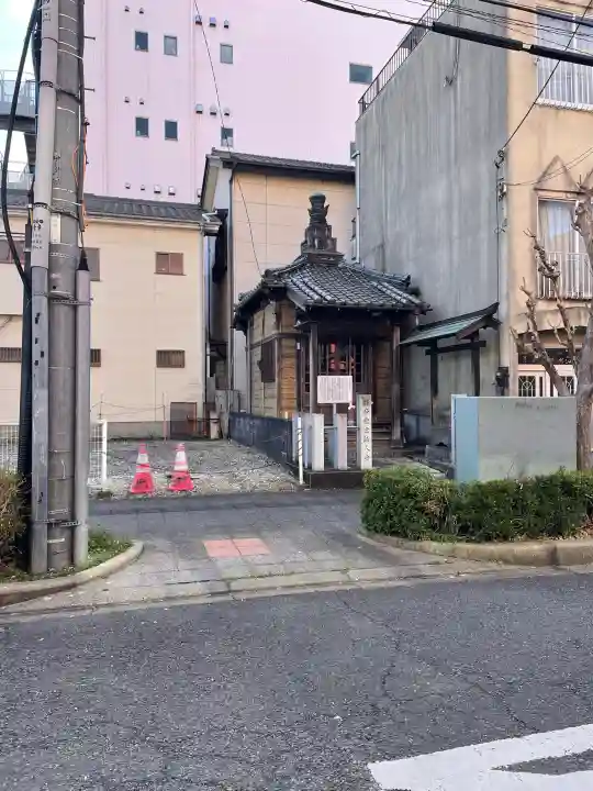 山中千手観音堂の{uncategorized: "未分類", other: "その他", undefined: "問題あり", building: "その他建物", grave: "お墓", sacred_gate: "鳥居", guardian: "狛犬", statue: "像", buddha: "仏像", history: "歴史", nature: "自然", garden: "庭園", animal: "動物", pagoda: "塔", temizu: "手水舎", mountain_gate: "山門・神門", sanctuary: "本殿・本堂", subordinate: "末社・摂社", art: "芸術", scenery: "景色", jizo: "地蔵", ema: "絵馬", goshuin: "御朱印", omikuji: "おみくじ", items: "授与品その他", amulet: "お守り", goshuincho: "御朱印帳", eats: "食事", festival: "お祭り", votive_dance: "神楽", shichigosan: "七五三参", wedding: "結婚式", experience: "体験その他", initially: "初詣", around: "周辺", anti_infection: "感染症対策"}