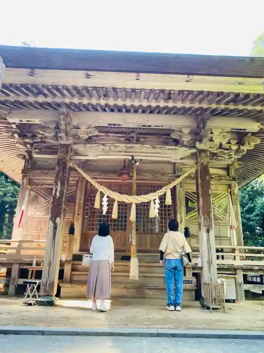 粟鹿神社の{uncategorized: "未分類", other: "その他", undefined: "問題あり", building: "その他建物", grave: "お墓", sacred_gate: "鳥居", guardian: "狛犬", statue: "像", buddha: "仏像", history: "歴史", nature: "自然", garden: "庭園", animal: "動物", pagoda: "塔", temizu: "手水舎", mountain_gate: "山門・神門", sanctuary: "本殿・本堂", subordinate: "末社・摂社", art: "芸術", scenery: "景色", jizo: "地蔵", ema: "絵馬", goshuin: "御朱印", omikuji: "おみくじ", items: "授与品その他", amulet: "お守り", goshuincho: "御朱印帳", eats: "食事", festival: "お祭り", votive_dance: "神楽", shichigosan: "七五三参", wedding: "結婚式", experience: "体験その他", initially: "初詣", around: "周辺", anti_infection: "感染症対策"}