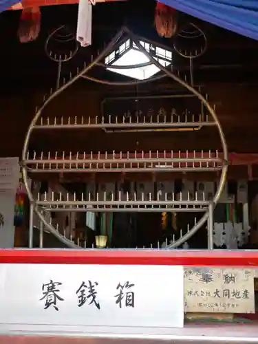 小泉稲荷神社の本殿