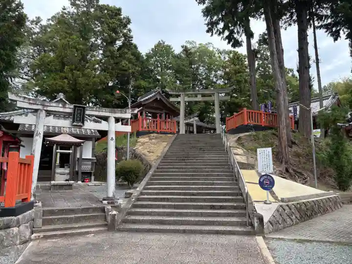 王地山まけきらい稲荷(兵庫県)