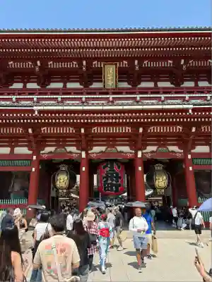 浅草寺の山門・神門