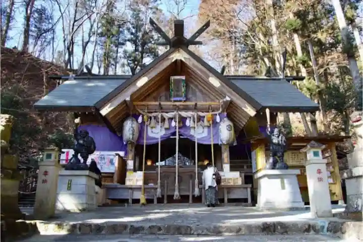中之嶽神社の本殿・本堂