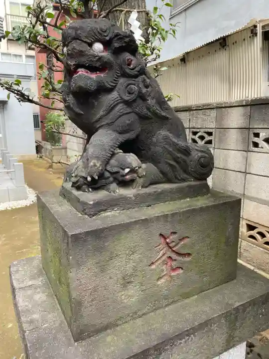 石井神社の{uncategorized: "未分類", other: "その他", undefined: "問題あり", building: "その他建物", grave: "お墓", sacred_gate: "鳥居", guardian: "狛犬", statue: "像", buddha: "仏像", history: "歴史", nature: "自然", garden: "庭園", animal: "動物", pagoda: "塔", temizu: "手水舎", mountain_gate: "山門・神門", sanctuary: "本殿・本堂", subordinate: "末社・摂社", art: "芸術", scenery: "景色", jizo: "地蔵", ema: "絵馬", goshuin: "御朱印", omikuji: "おみくじ", items: "授与品その他", amulet: "お守り", goshuincho: "御朱印帳", eats: "食事", festival: "お祭り", votive_dance: "神楽", shichigosan: "七五三参", wedding: "結婚式", experience: "体験その他", initially: "初詣", around: "周辺", anti_infection: "感染症対策"}