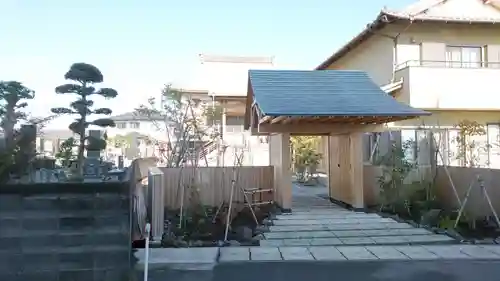 伝心寺の山門・神門
