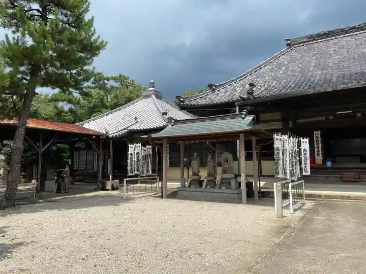 密蔵院の本殿・本堂