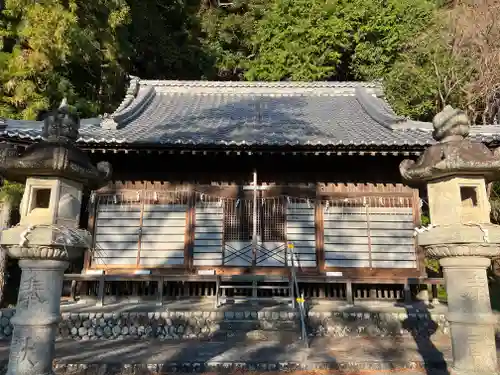 岸町浅間神社の本殿