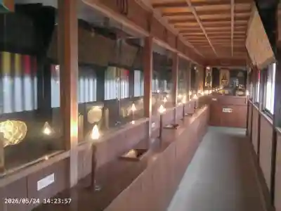 西光寺の{uncategorized: "未分類", other: "その他", undefined: "問題あり", building: "その他建物", grave: "お墓", sacred_gate: "鳥居", guardian: "狛犬", statue: "像", buddha: "仏像", history: "歴史", nature: "自然", garden: "庭園", animal: "動物", pagoda: "塔", temizu: "手水舎", mountain_gate: "山門・神門", sanctuary: "本殿・本堂", subordinate: "末社・摂社", art: "芸術", scenery: "景色", jizo: "地蔵", ema: "絵馬", goshuin: "御朱印", omikuji: "おみくじ", items: "授与品その他", amulet: "お守り", goshuincho: "御朱印帳", eats: "食事", festival: "お祭り", votive_dance: "神楽", shichigosan: "七五三参", wedding: "結婚式", experience: "体験その他", initially: "初詣", around: "周辺", anti_infection: "感染症対策"}