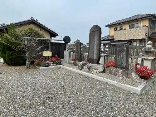 菅原神社の{uncategorized: "未分類", other: "その他", undefined: "問題あり", building: "その他建物", grave: "お墓", sacred_gate: "鳥居", guardian: "狛犬", statue: "像", buddha: "仏像", history: "歴史", nature: "自然", garden: "庭園", animal: "動物", pagoda: "塔", temizu: "手水舎", mountain_gate: "山門・神門", sanctuary: "本殿・本堂", subordinate: "末社・摂社", art: "芸術", scenery: "景色", jizo: "地蔵", ema: "絵馬", goshuin: "御朱印", omikuji: "おみくじ", items: "授与品その他", amulet: "お守り", goshuincho: "御朱印帳", eats: "食事", festival: "お祭り", votive_dance: "神楽", shichigosan: "七五三参", wedding: "結婚式", experience: "体験その他", initially: "初詣", around: "周辺", anti_infection: "感染症対策"}
