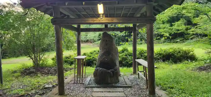 安久津八幡神社の手水舎