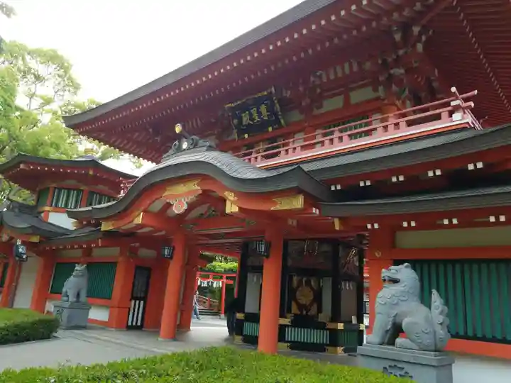 千葉神社の山門・神門