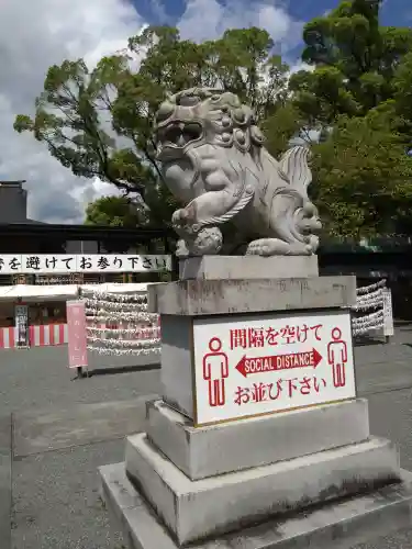 富知六所浅間神社の狛犬