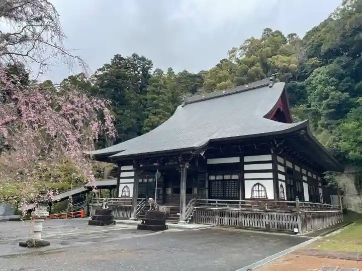 最福寺の{uncategorized: "未分類", other: "その他", undefined: "問題あり", building: "その他建物", grave: "お墓", sacred_gate: "鳥居", guardian: "狛犬", statue: "像", buddha: "仏像", history: "歴史", nature: "自然", garden: "庭園", animal: "動物", pagoda: "塔", temizu: "手水舎", mountain_gate: "山門・神門", sanctuary: "本殿・本堂", subordinate: "末社・摂社", art: "芸術", scenery: "景色", jizo: "地蔵", ema: "絵馬", goshuin: "御朱印", omikuji: "おみくじ", items: "授与品その他", amulet: "お守り", goshuincho: "御朱印帳", eats: "食事", festival: "お祭り", votive_dance: "神楽", shichigosan: "七五三参", wedding: "結婚式", experience: "体験その他", initially: "初詣", around: "周辺", anti_infection: "感染症対策"}