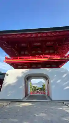 赤間神宮の{uncategorized: "未分類", other: "その他", undefined: "問題あり", building: "その他建物", grave: "お墓", sacred_gate: "鳥居", guardian: "狛犬", statue: "像", buddha: "仏像", history: "歴史", nature: "自然", garden: "庭園", animal: "動物", pagoda: "塔", temizu: "手水舎", mountain_gate: "山門・神門", sanctuary: "本殿・本堂", subordinate: "末社・摂社", art: "芸術", scenery: "景色", jizo: "地蔵", ema: "絵馬", goshuin: "御朱印", omikuji: "おみくじ", items: "授与品その他", amulet: "お守り", goshuincho: "御朱印帳", eats: "食事", festival: "お祭り", votive_dance: "神楽", shichigosan: "七五三参", wedding: "結婚式", experience: "体験その他", initially: "初詣", around: "周辺", anti_infection: "感染症対策"}