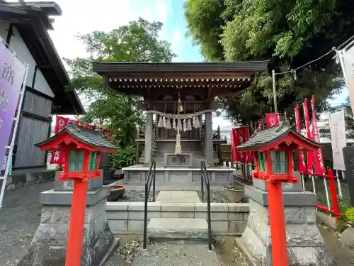 相模原氷川神社の{uncategorized: "未分類", other: "その他", undefined: "問題あり", building: "その他建物", grave: "お墓", sacred_gate: "鳥居", guardian: "狛犬", statue: "像", buddha: "仏像", history: "歴史", nature: "自然", garden: "庭園", animal: "動物", pagoda: "塔", temizu: "手水舎", mountain_gate: "山門・神門", sanctuary: "本殿・本堂", subordinate: "末社・摂社", art: "芸術", scenery: "景色", jizo: "地蔵", ema: "絵馬", goshuin: "御朱印", omikuji: "おみくじ", items: "授与品その他", amulet: "お守り", goshuincho: "御朱印帳", eats: "食事", festival: "お祭り", votive_dance: "神楽", shichigosan: "七五三参", wedding: "結婚式", experience: "体験その他", initially: "初詣", around: "周辺", anti_infection: "感染症対策"}