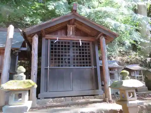 手長神社の末社