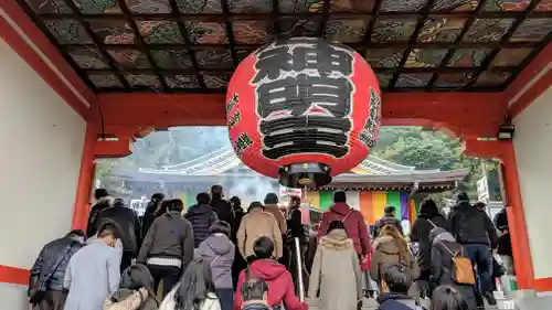 門戸厄神東光寺の山門・神門