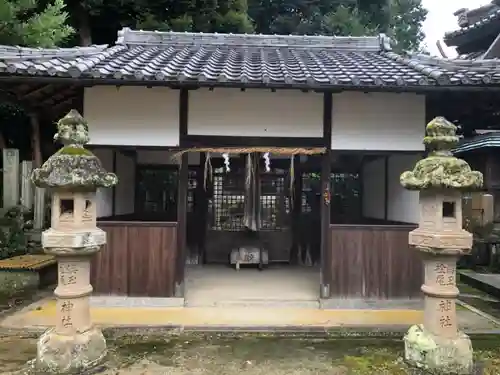 宇流冨志禰神社の末社・摂社