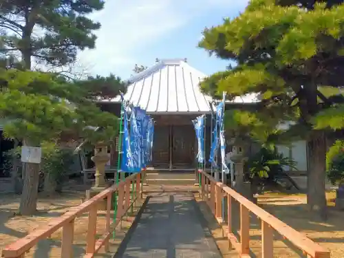 鳳出観音教会の本殿・本堂