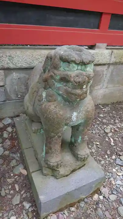 一瓶塚稲荷神社の狛犬