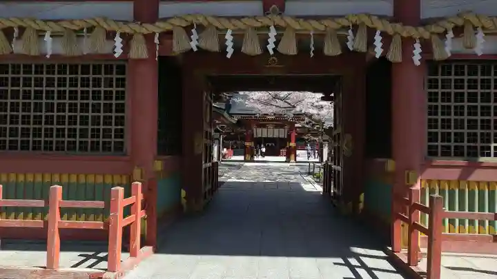 志波彦神社・鹽竈神社の山門・神門