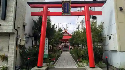 北見稲荷神社の鳥居