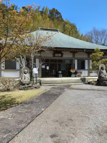 大楽寺の本殿