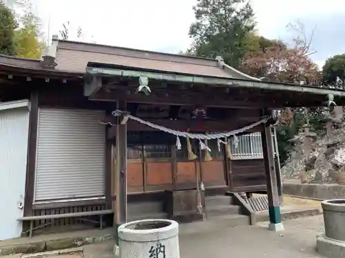 八幡神社の本殿・本堂