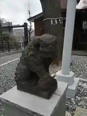 新田宿八坂神社の狛犬