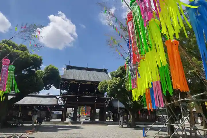 真清田神社の山門・神門