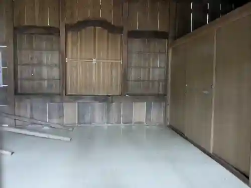 春日神社の{uncategorized: "未分類", other: "その他", undefined: "問題あり", building: "その他建物", grave: "お墓", sacred_gate: "鳥居", guardian: "狛犬", statue: "像", buddha: "仏像", history: "歴史", nature: "自然", garden: "庭園", animal: "動物", pagoda: "塔", temizu: "手水舎", mountain_gate: "山門・神門", sanctuary: "本殿・本堂", subordinate: "末社・摂社", art: "芸術", scenery: "景色", jizo: "地蔵", ema: "絵馬", goshuin: "御朱印", omikuji: "おみくじ", items: "授与品その他", amulet: "お守り", goshuincho: "御朱印帳", eats: "食事", festival: "お祭り", votive_dance: "神楽", shichigosan: "七五三参", wedding: "結婚式", experience: "体験その他", initially: "初詣", around: "周辺", anti_infection: "感染症対策"}