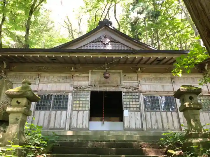 羽黒山湯上神社の本殿・本堂