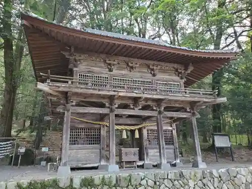 武田八幡宮の山門・神門