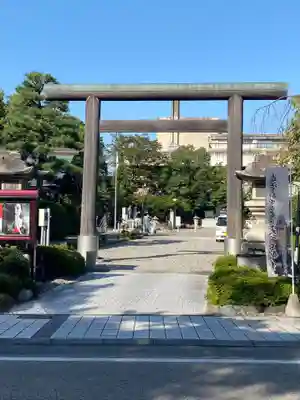 滋賀県護国神社の鳥居