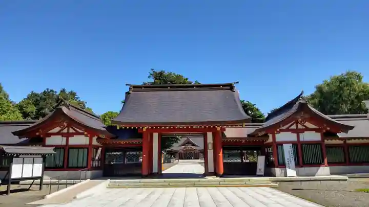 北海道護國神社の山門・神門