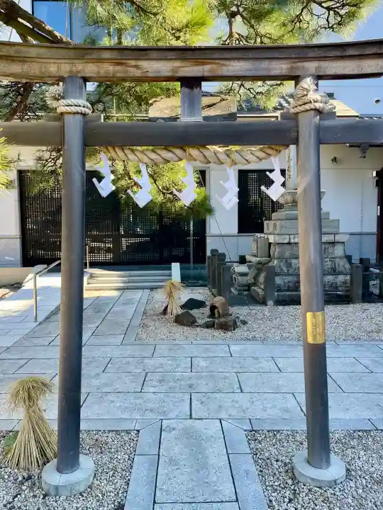 瑞光寺の{uncategorized: "未分類", other: "その他", undefined: "問題あり", building: "その他建物", grave: "お墓", sacred_gate: "鳥居", guardian: "狛犬", statue: "像", buddha: "仏像", history: "歴史", nature: "自然", garden: "庭園", animal: "動物", pagoda: "塔", temizu: "手水舎", mountain_gate: "山門・神門", sanctuary: "本殿・本堂", subordinate: "末社・摂社", art: "芸術", scenery: "景色", jizo: "地蔵", ema: "絵馬", goshuin: "御朱印", omikuji: "おみくじ", items: "授与品その他", amulet: "お守り", goshuincho: "御朱印帳", eats: "食事", festival: "お祭り", votive_dance: "神楽", shichigosan: "七五三参", wedding: "結婚式", experience: "体験その他", initially: "初詣", around: "周辺", anti_infection: "感染症対策"}