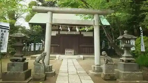 白旗神社(西御門)の鳥居