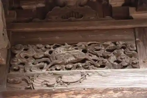 三輪神社の本殿