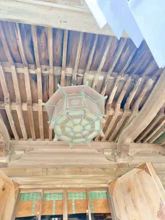 函館八幡宮の{uncategorized: "未分類", other: "その他", undefined: "問題あり", building: "その他建物", grave: "お墓", sacred_gate: "鳥居", guardian: "狛犬", statue: "像", buddha: "仏像", history: "歴史", nature: "自然", garden: "庭園", animal: "動物", pagoda: "塔", temizu: "手水舎", mountain_gate: "山門・神門", sanctuary: "本殿・本堂", subordinate: "末社・摂社", art: "芸術", scenery: "景色", jizo: "地蔵", ema: "絵馬", goshuin: "御朱印", omikuji: "おみくじ", items: "授与品その他", amulet: "お守り", goshuincho: "御朱印帳", eats: "食事", festival: "お祭り", votive_dance: "神楽", shichigosan: "七五三参", wedding: "結婚式", experience: "体験その他", initially: "初詣", around: "周辺", anti_infection: "感染症対策"}