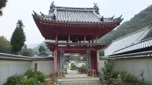 大日寺の山門