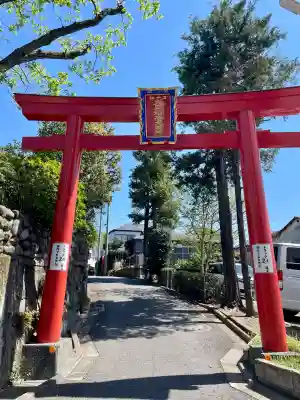 大岡稲荷神社の{uncategorized: "未分類", other: "その他", undefined: "問題あり", building: "その他建物", grave: "お墓", sacred_gate: "鳥居", guardian: "狛犬", statue: "像", buddha: "仏像", history: "歴史", nature: "自然", garden: "庭園", animal: "動物", pagoda: "塔", temizu: "手水舎", mountain_gate: "山門・神門", sanctuary: "本殿・本堂", subordinate: "末社・摂社", art: "芸術", scenery: "景色", jizo: "地蔵", ema: "絵馬", goshuin: "御朱印", omikuji: "おみくじ", items: "授与品その他", amulet: "お守り", goshuincho: "御朱印帳", eats: "食事", festival: "お祭り", votive_dance: "神楽", shichigosan: "七五三参", wedding: "結婚式", experience: "体験その他", initially: "初詣", around: "周辺", anti_infection: "感染症対策"}