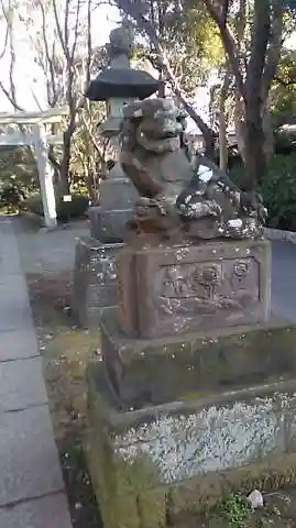 前原御嶽神社の狛犬