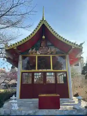 ワットパクナム日本別院の末社・摂社