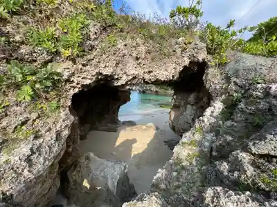 古宇利の竜宮の周辺