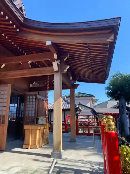 於菊稲荷神社の本殿・本堂