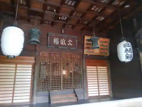 仲町氷川神社の本殿・本堂