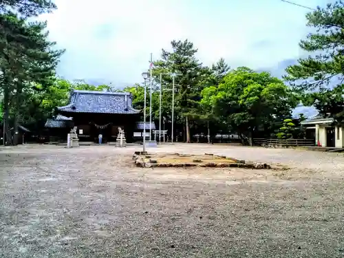 白山比売神社の庭園